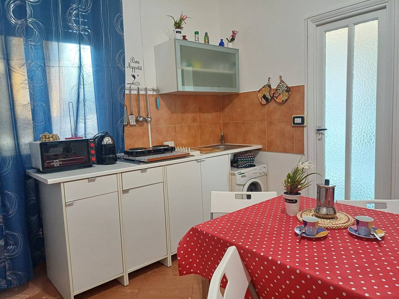 Appartamento intero, Casa Awj in Ponente (Genova), Genoa