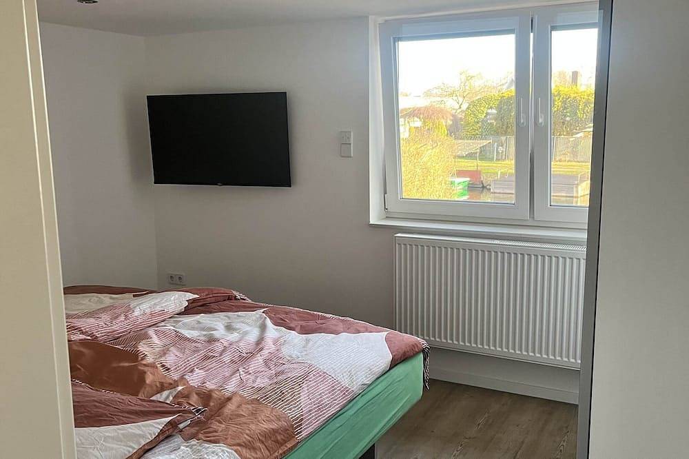 Ferienhaus in Ketzin für 4 Personen direkt am Wasser, Hottube, Mietboot.... in Ketzin, Havelland
