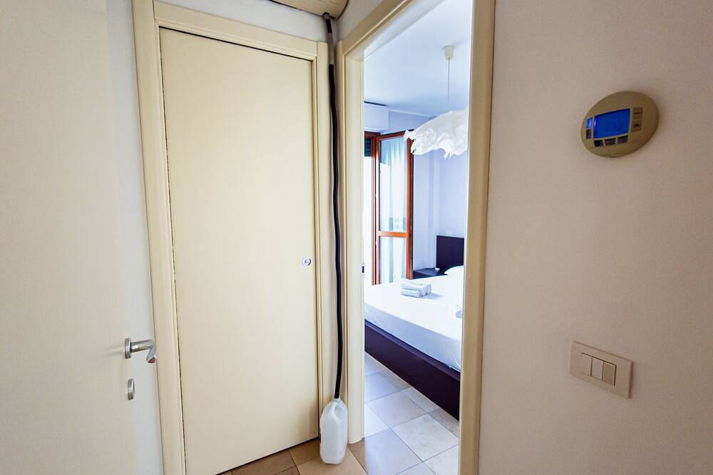Appartamento intero, La casa di Leonardo - Una Camera da Letto Appartamento, Ospiti Massimo 2 in Civitanova Marche, Costa Adriatica Marche