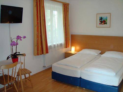 Dreibettzimmer, Dusche, Wc in Salzburg, Salzburg und Umgebung