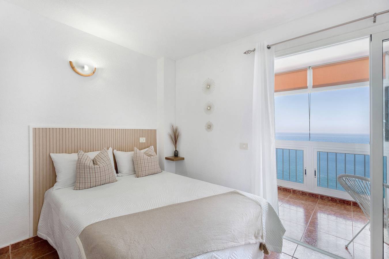 Entire apartment, Vacation Apartment 'Apartamento Luna' with Sea View, Private Terrace and Wi-Fi in Mesa del Mar, Tacoronte