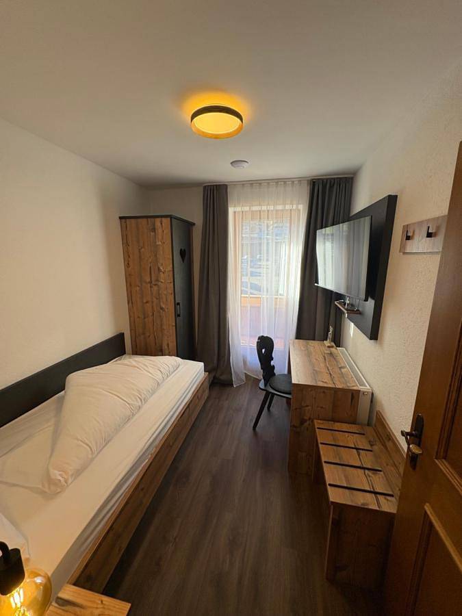 Maison d’hôte pour 2 personnes, avec jardin et balcon, adapté aux familles à Fügen - 3