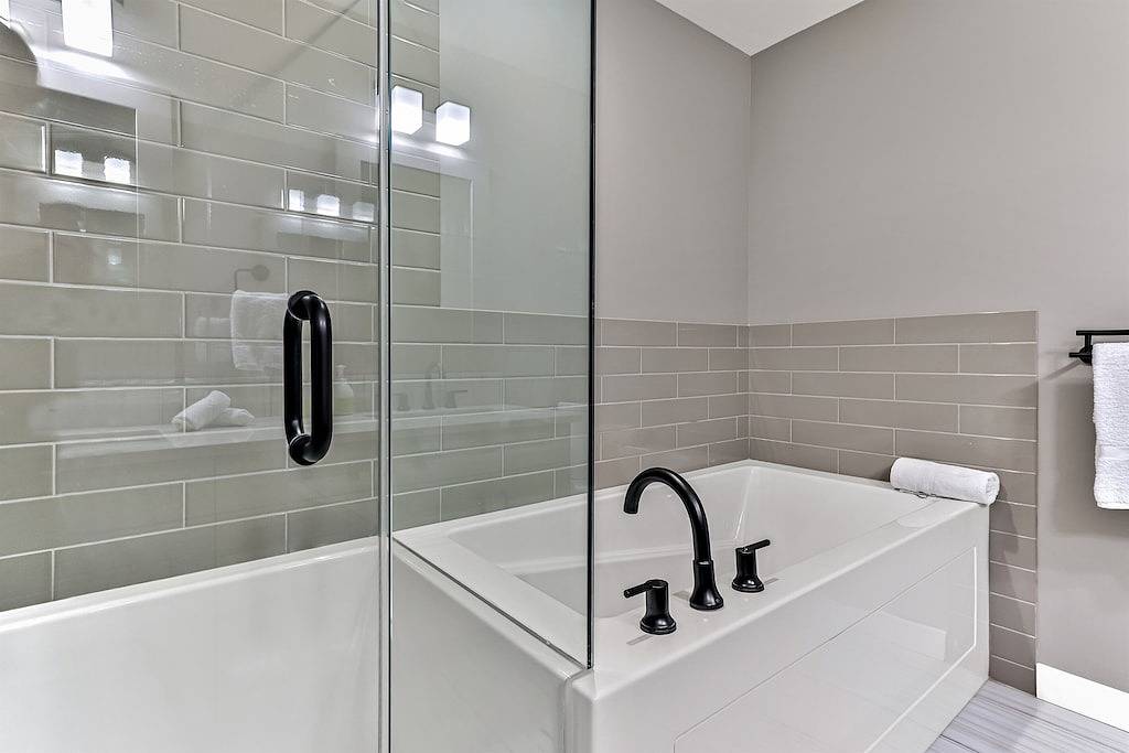 Ganze Wohnung, Amazing 1 bedroom & Den Penthouse Suite! Vaulted! in Canmore, Banff-Nationalpark