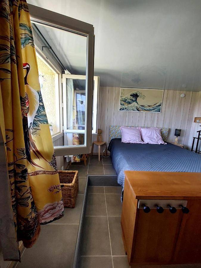 Gîte pour 2 personnes, avec piscine ainsi que jardin et vue à Carla-Bayle - 2