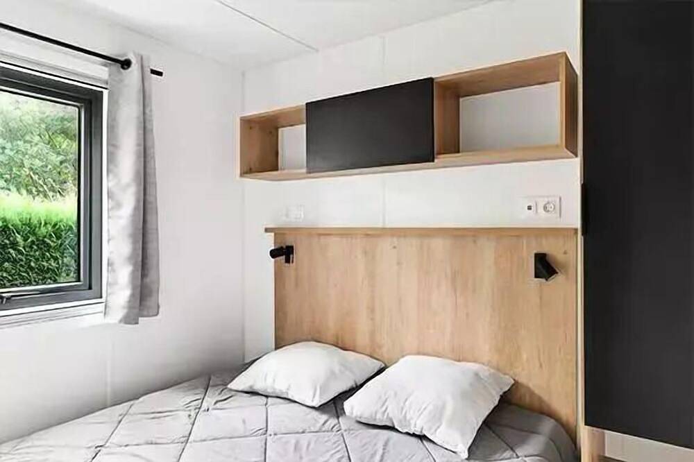Mobil-home | Premium Exclusive | 3 Ch. | 6 pers. | Terrasse surélevée | A/C | Tv in Régusse, Région de Brignoles
