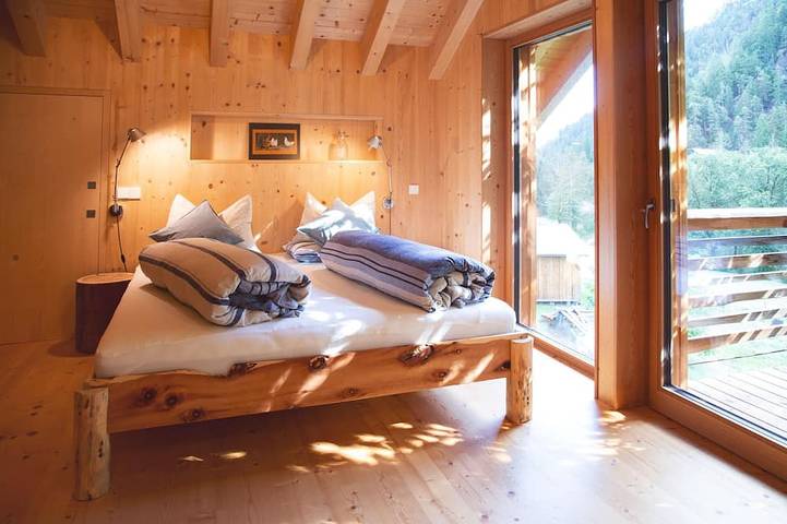 Baumhaus \"Laugen Lodge\" mit Natur-Schwimmteich, Sauna &  Grillstellen in St. Pankraz, Ortleralpen