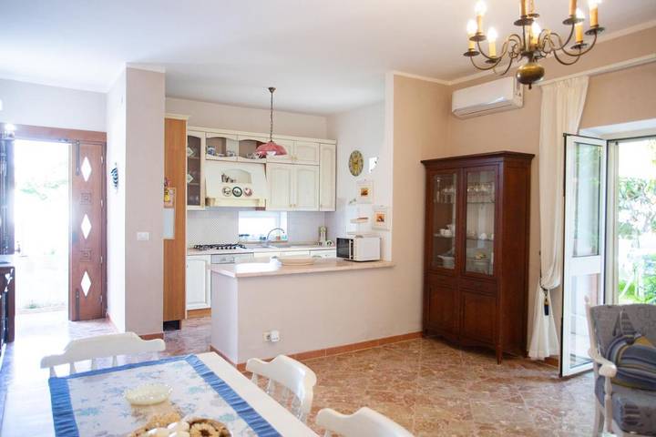 Ferienwohnung für 6 Personen, mit Garten und Ausblick, kinderfreundlich in Santa Maria di Castellabate - 3
