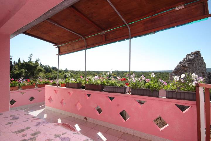 Ferienwohnung für 3 Personen, mit Balkon/Terrasse auf Cres