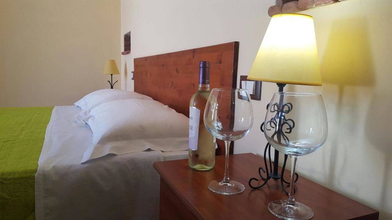 Camere Con Terrazzino in Valderice, Provincia di Trapani