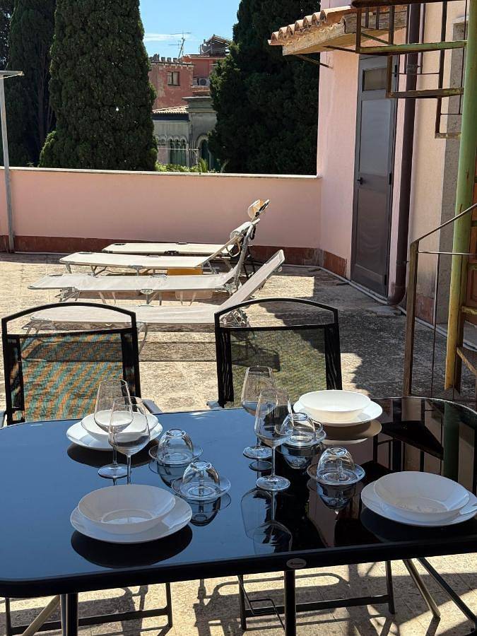 Maison d’hôte pour 4 personnes, avec balcon et vue à Taormina - 3
