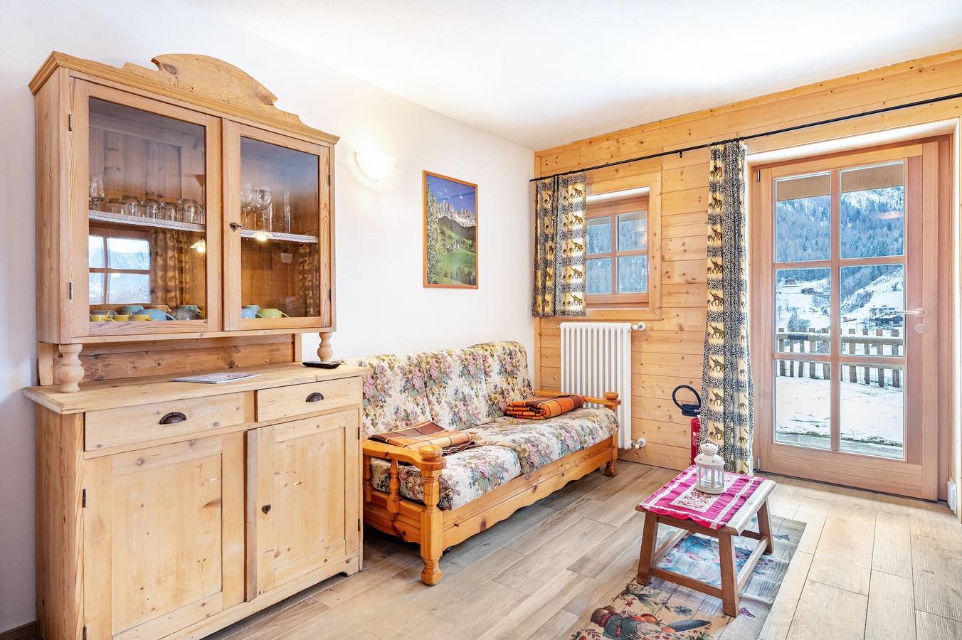 Entire apartment, Apartment 'Chalet Panorama Rabbi' with Mountain View, Shared Garden and Wi-Fi in San Bernardo (Rabbi), Rabbi