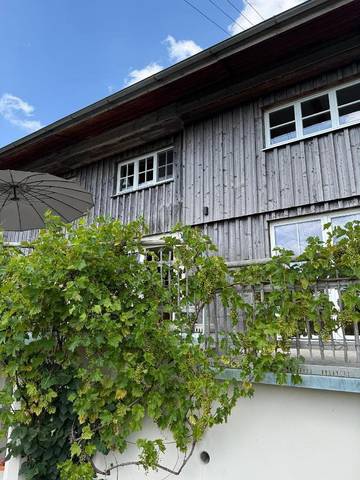 Ferienhaus für 15 Personen, mit Ausblick und Garten in Buchenberg