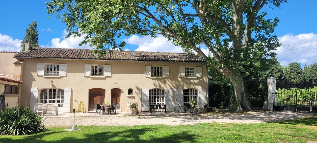 Appartement entier, Logement charme provençal in Cabannes, Région d'Arles
