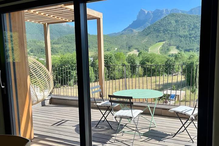 Gîte pour 6 personnes, avec Balcon à Saillans