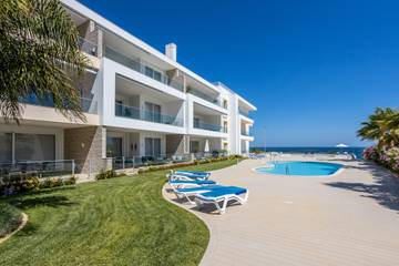 Ferienwohnung für 6 Personen, mit Balkon und Meerblick an der Algarve