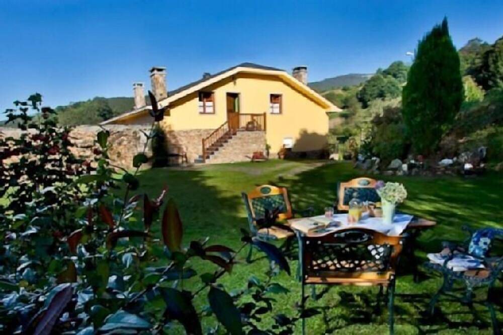 Ganze Wohnung, Ferienwohnung El Llombo (O Caleiro) Für 6 Personen in El Franco, Costa Verde (Spanien)