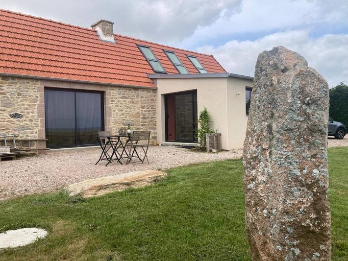 Location de vacances pour 2 personnes, avec Terrasse ainsi que Jardin et Vue dans Néville-sur-Mer - 3