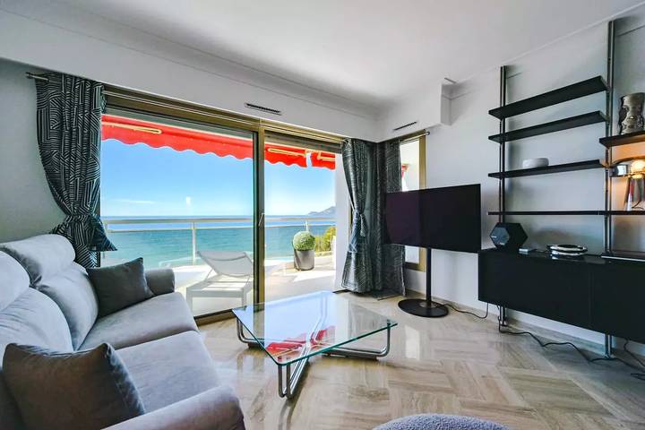 Gîte pour 4 personnes, avec terrasse et vue dans Cannes La Bocca - 4