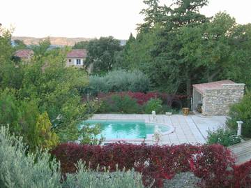 Chambre d’hôte pour 2 personnes, avec terrasse ainsi que piscine et jardin, animaux acceptés à Bédoin