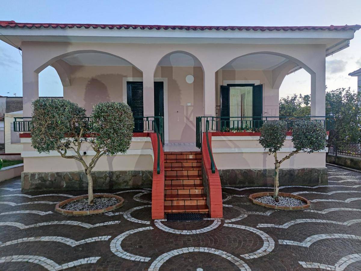Two-Bedroom Villa in Castel Volturno, Caserta Provinz