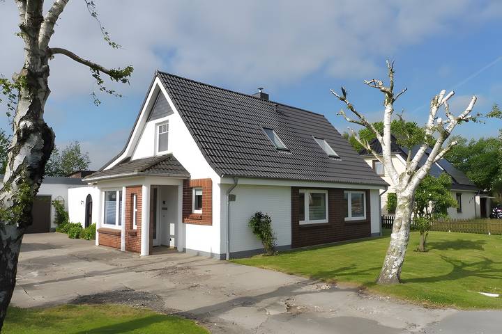 Ferienhaus für 4 Personen, mit Garten in Neuenkirchen (Schleswig-Holstein), Heide und Umgebung