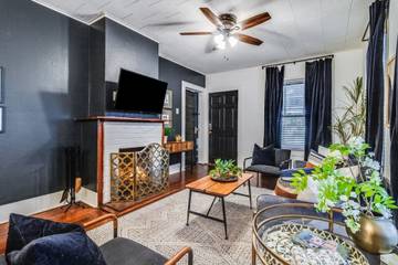 Vacation Rental for 8 Guests in Lafayette, Louisiana, Picture 3