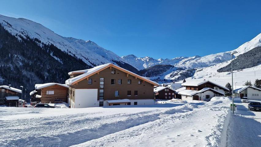 Ferienwohnung für 7 Personen, mit Terrasse und Garten sowie Ausblick