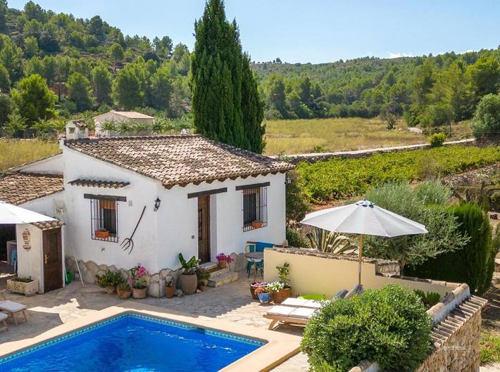 Ferienwohnung für 2 Personen, mit Whirlpool und Terrasse sowie Garten und Pool in Llíber - 2