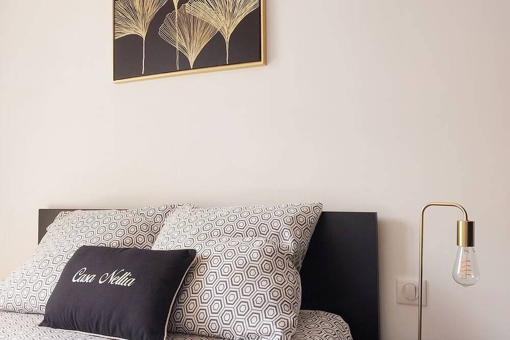 \"Casa Nellia - New luxury villa - Sainte Lucie de Pv. Heated swimming pool. in Zonza, Sartène e dintorni