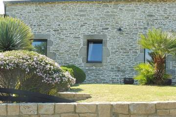 Gîte pour 6 personnes, avec balcon et jardin à Camoël