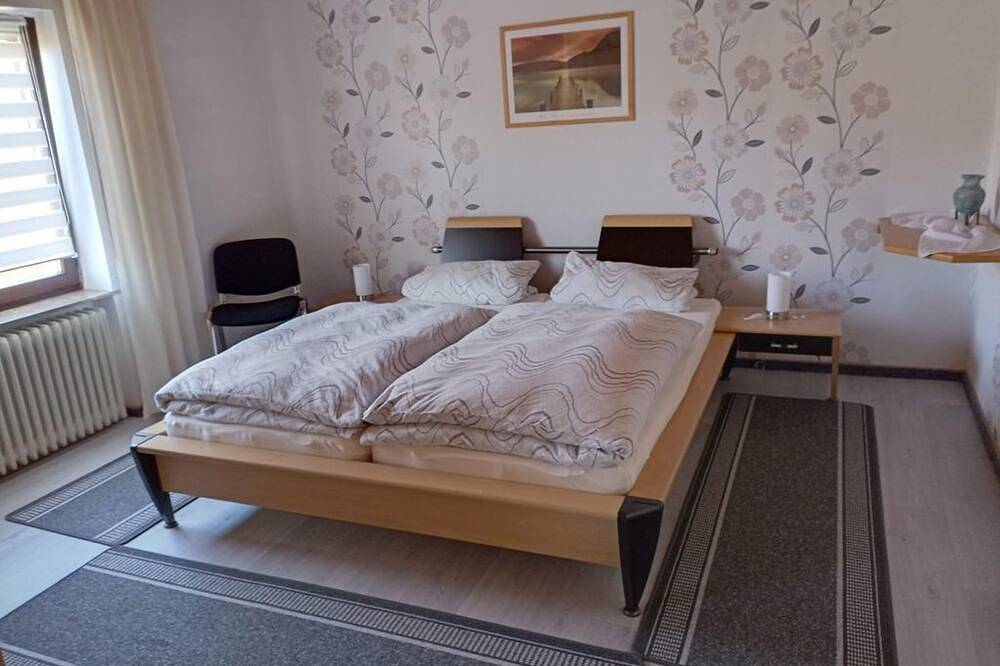 Ganze Wohnung, Ferienwohnung Hilla - Ferienwohnung in Taben-Rodt, Landkreis Trier-Saarburg