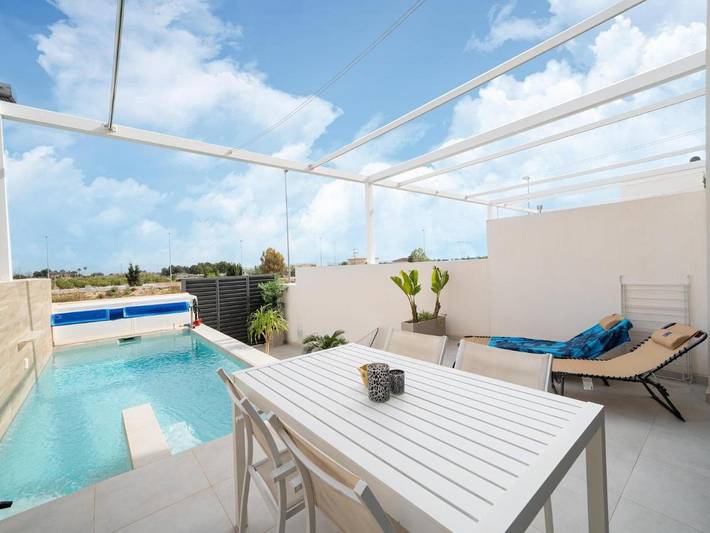 Villa pour 6 personnes, avec jardin et piscine ainsi que terrasse et jacuzzi - 1