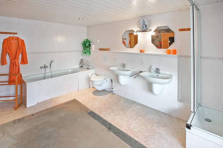 Ganze Wohnung, Schönes Apartment in Silz mit Küche in Silz, Fleesensee