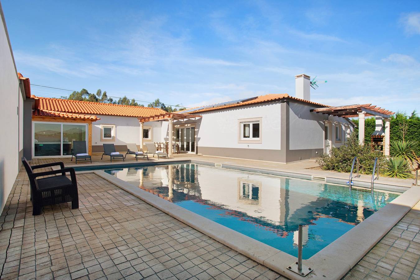 Villa for 4 People in Salir de Matos, Leiria District