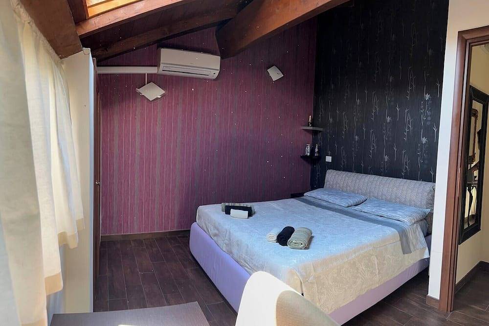 Casa de vacaciones 'Maison Gaia' con balcón, Wi-Fi y aire acondicionado in Velletri, Castelli Romani