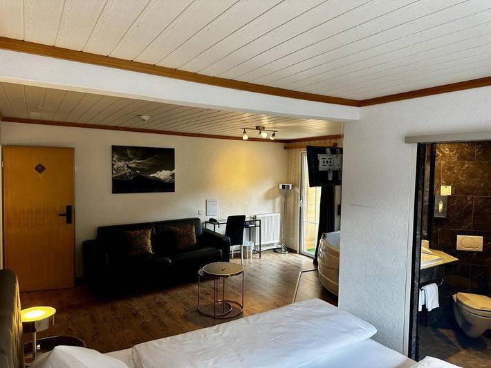Hôtel pour 2 personnes, avec jardin et vue ainsi que sauna et piscine à Kandersteg - 3