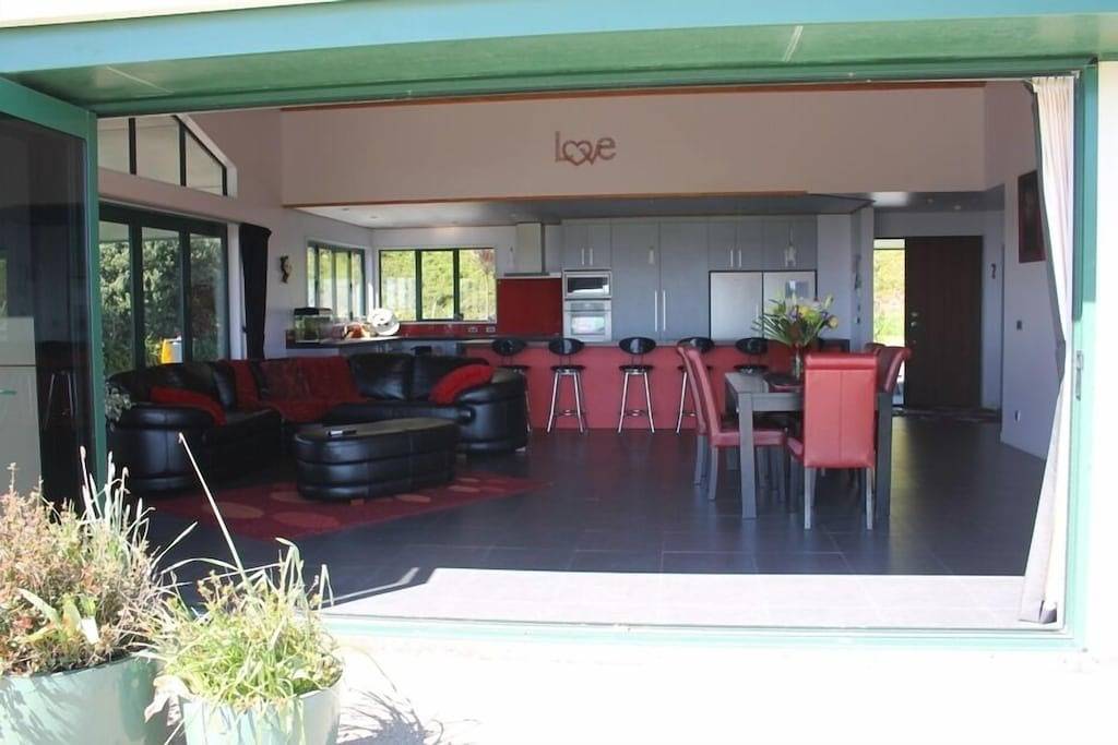 Atemberaubende Aussicht auf die Tasmanische See in West Coast (Neuseeland)