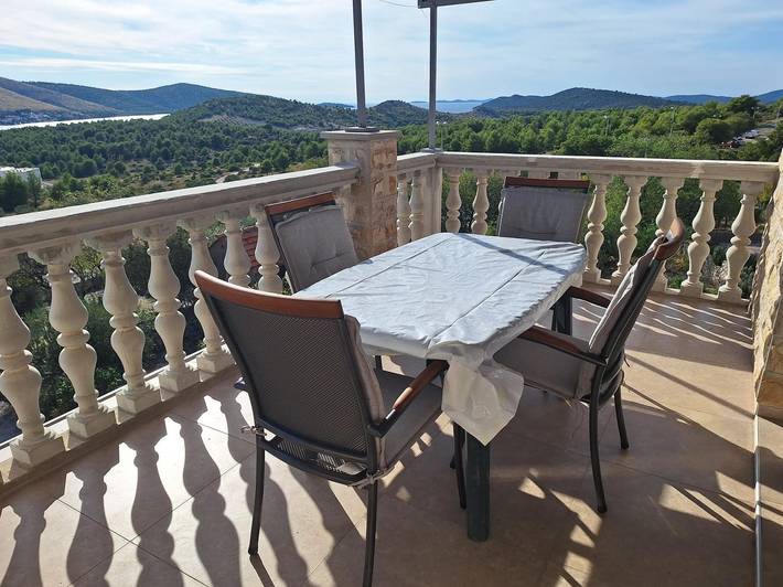 Apartament wakacyjny dla 4 osób, z balkon/ taras w Zaboric