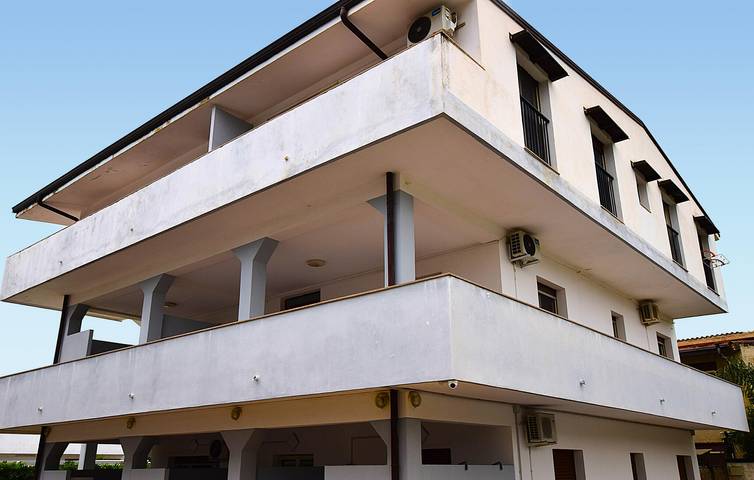 Appartamento per 4 persone, con giardino e piscina, con animali domestici a Palmi