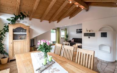 Ferienwohnung für 6 Personen, mit Balkon und Ausblick in Bad Hindelang