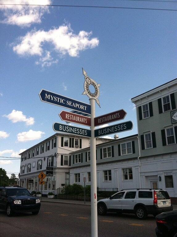 Ein Familienerbstück - Historisches mystisches Haus in der Innenstadt von 1839 in Mystic, Connecticut