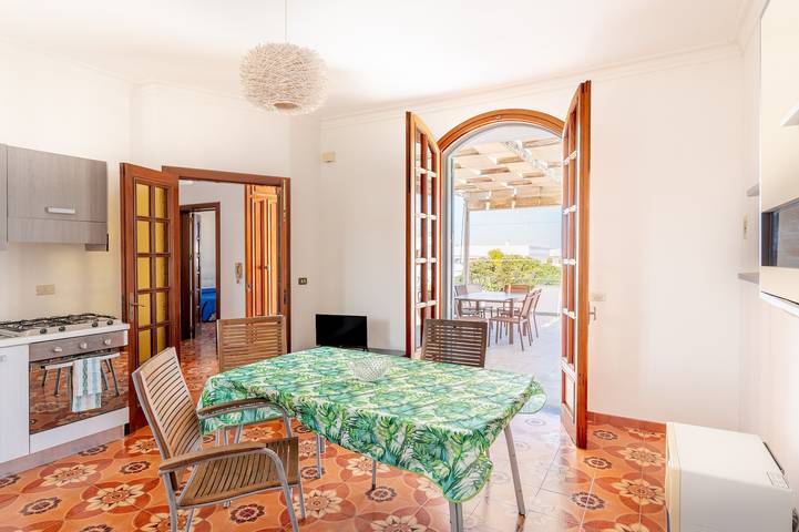 Gîte pour 6 personnes, avec jardin à Torre Dell'orso - 3