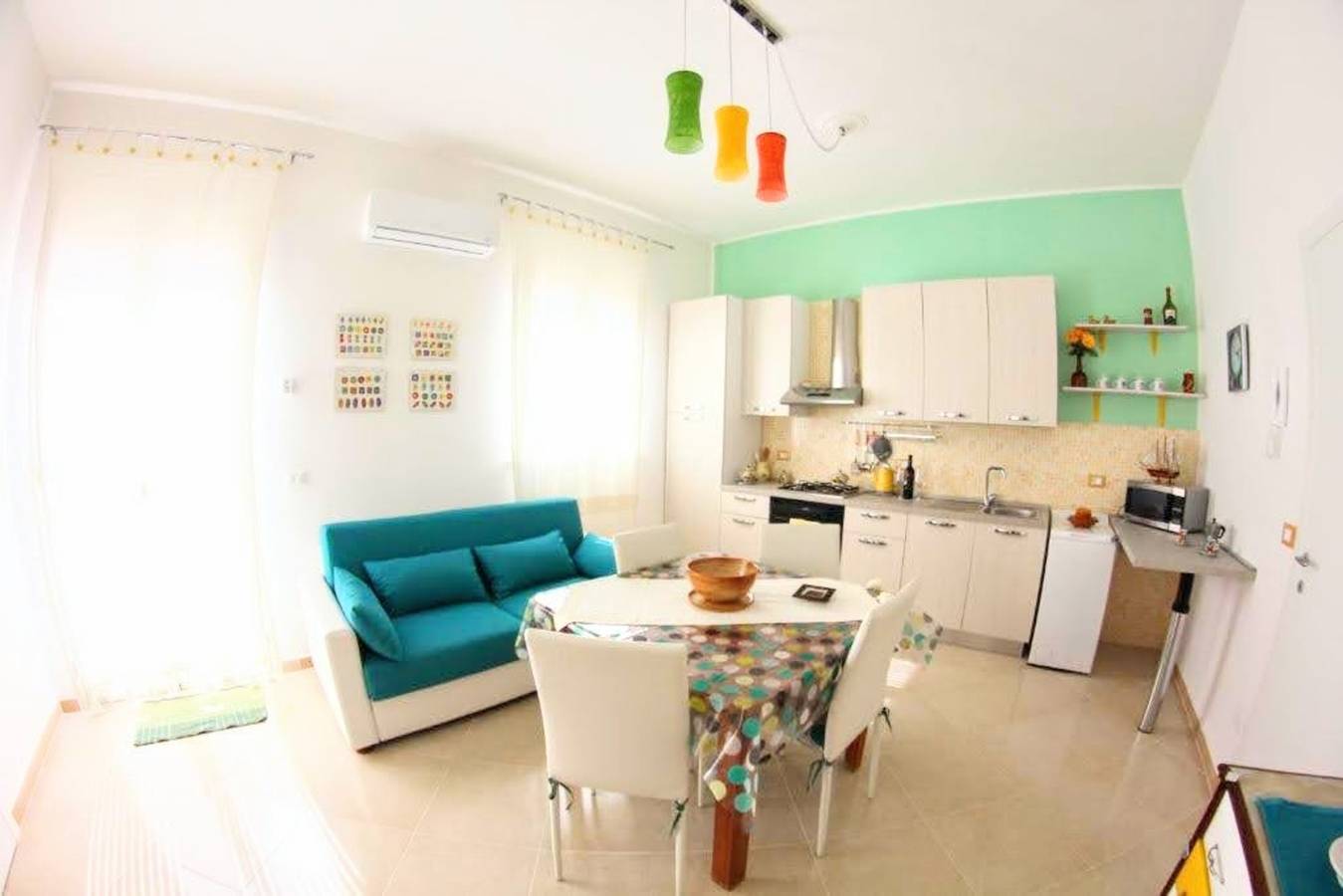 Appartamento intero, Appartamento 'Aurora' con vista mare, Wi-Fi e aria condizionata in Balestrate, Provincia di Palermo