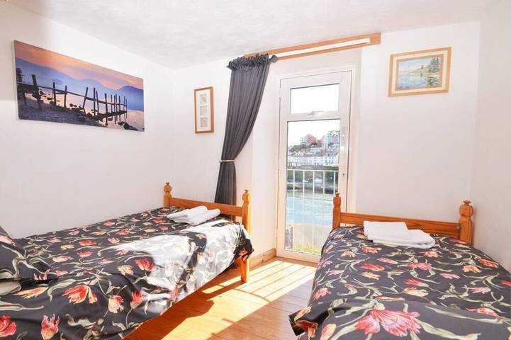 2 Bed in Brixham (oc-bx026) in Brixham, Torbay
