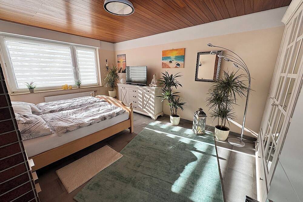 Ganze Wohnung, Ferienwohnung (55qm) mit Sonnenterrasse in Frickenhausen in Frickenhausen am Main, Fränkisches Weinland