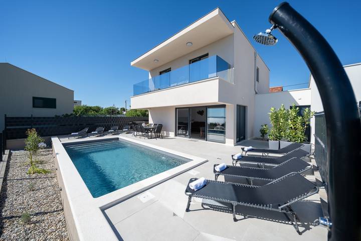 Ferienhaus für 8 Personen, mit Garten und Terrasse, mit Haustier in Zadar (Kommun) - 3