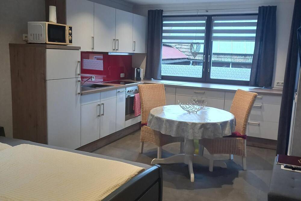 Ganze Wohnung, Appartement im 1. Stock mit Balkon in Vilseck, Ostbayern