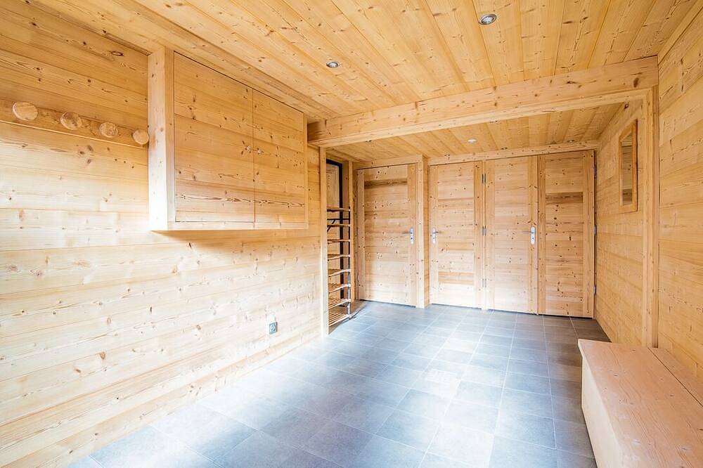 Chalet 3 * Renovated With Spa Beautiful View Mountains 10 Mn At Foot Of The Tracks in Manigod, Annecy region
