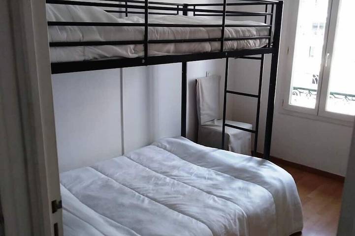 Gîte pour 7 personnes, avec balcon dans Plage Carras Nice - 3