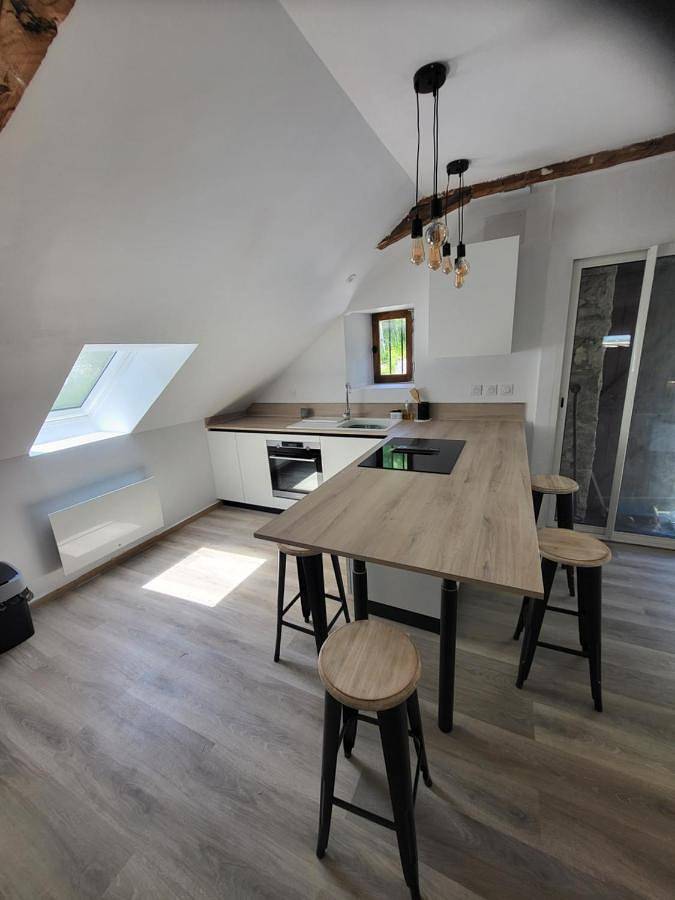 Gîte pour 4 personnes, avec vue à Bilhères - 2